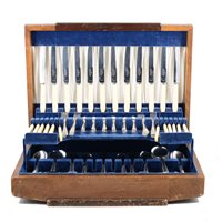 Lot 147 - A canteen of electroplated cutlery, in Art Deco case