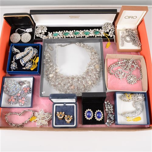 Lot 313 - A tray of modern and vintage paste set costume jewellery, paste set bracelet set with faux malachite, a Jaeger crysal bib necklace