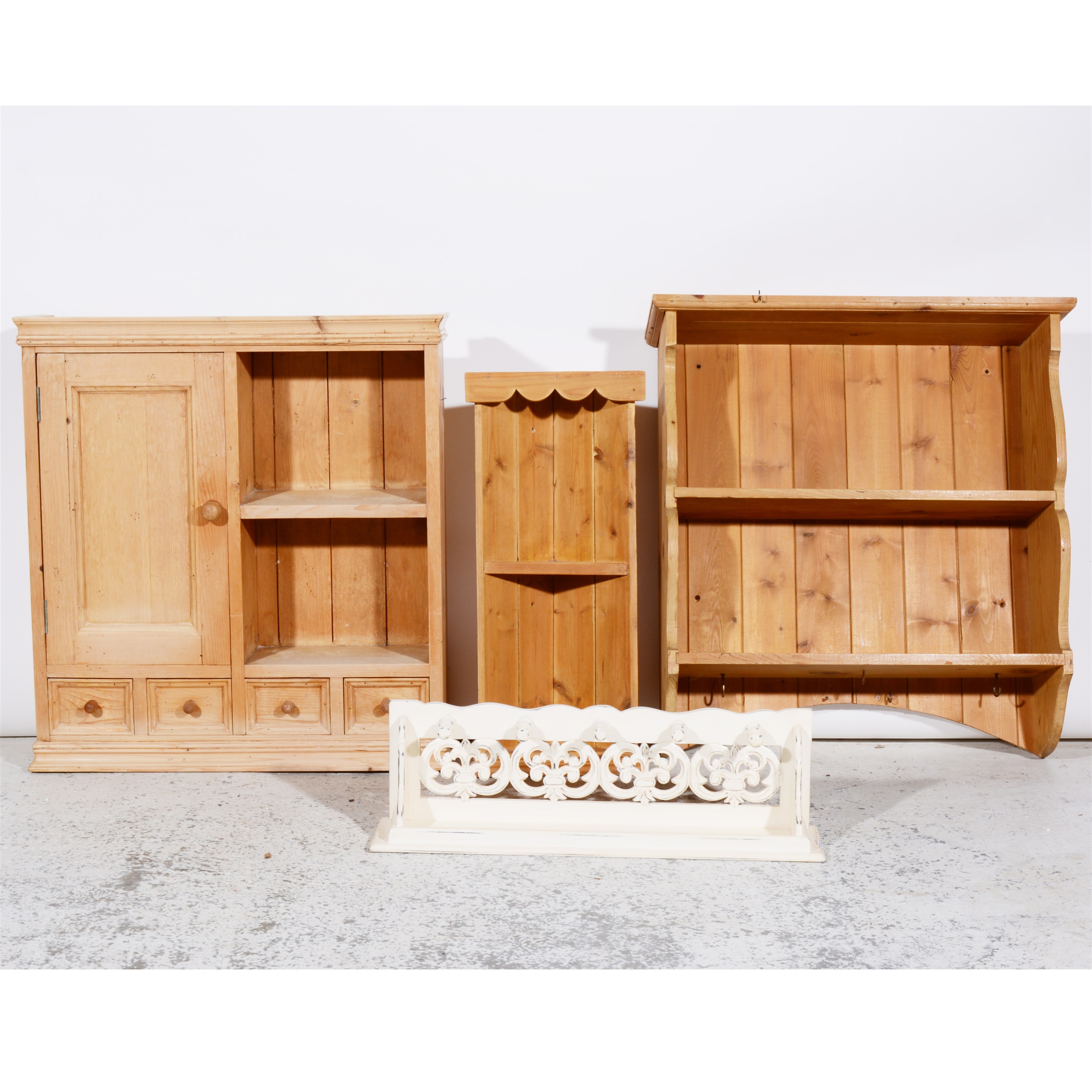 Lot 291 Reclaimed pine wall