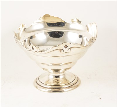Lot 169 - Silver pedestal fruit bowl, Walker & Hall, Sheffield 1911
