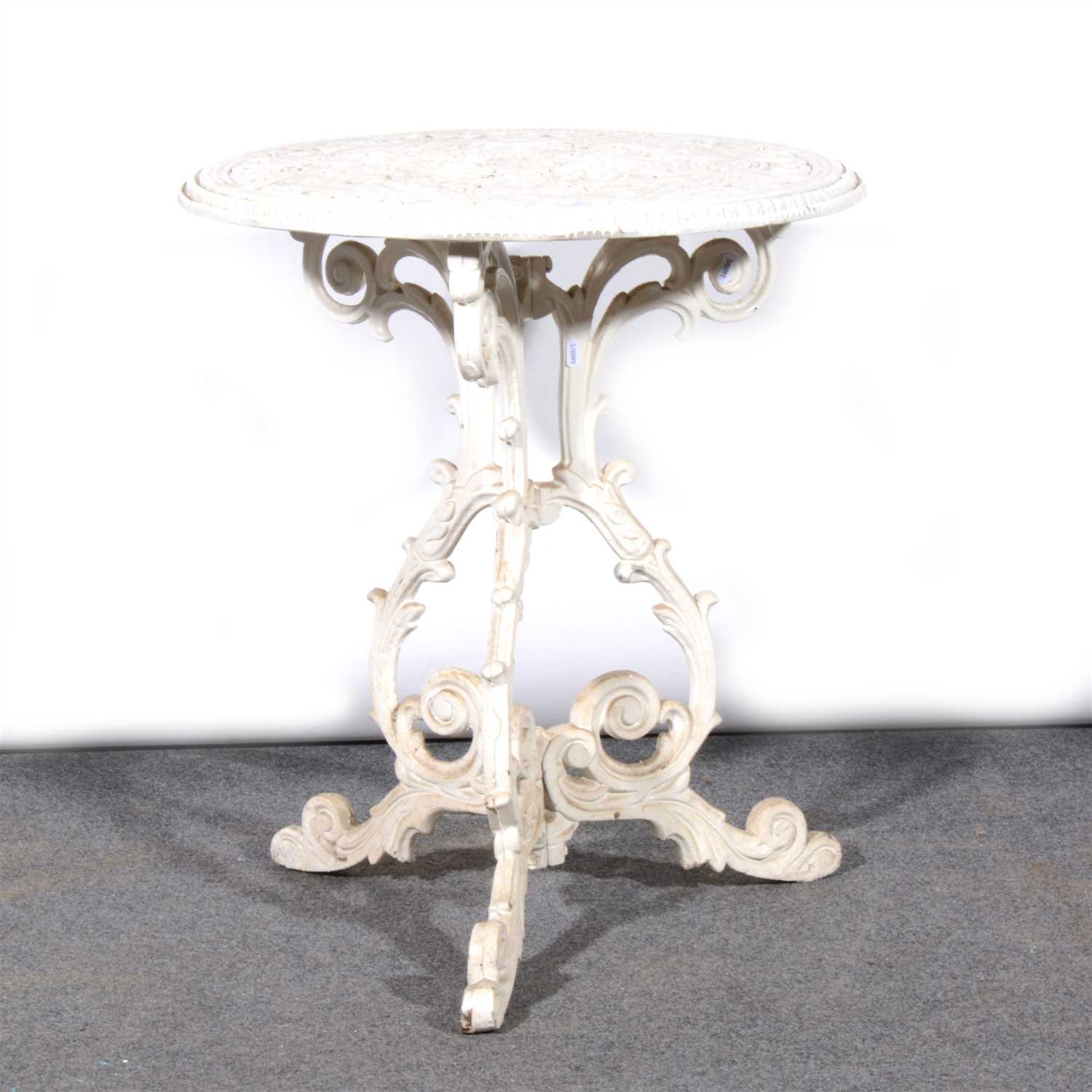 Lot 393 - A cast iron pub table, ...