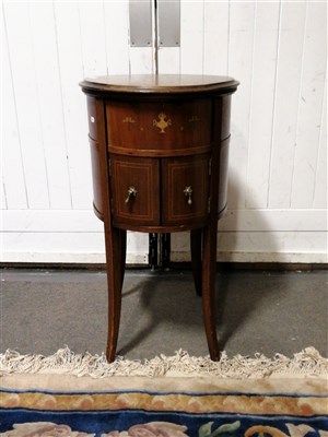 Lot 462 - An Edwardian inlaid sewing table in the Adam style