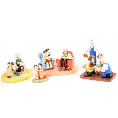 Lot 259 - Coalport Wallace and Gromit figures, all boxed (6).