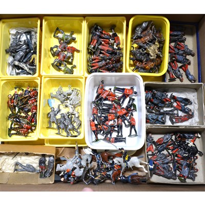 Lot 121 - Painted lead military soldiers, by Britains and other makers