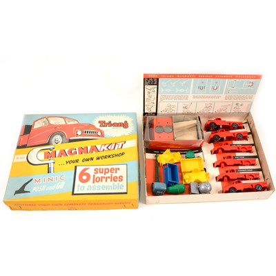 Lot 286 - Tri-ang Push and Go Magnakit set, boxed.