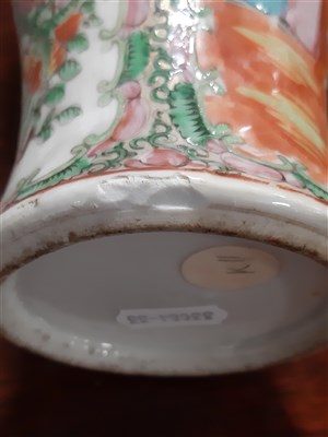 Lot 37 - A collection of Cantonese porcelain