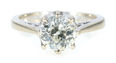 Lot 180 - A diamond solitaire ring
