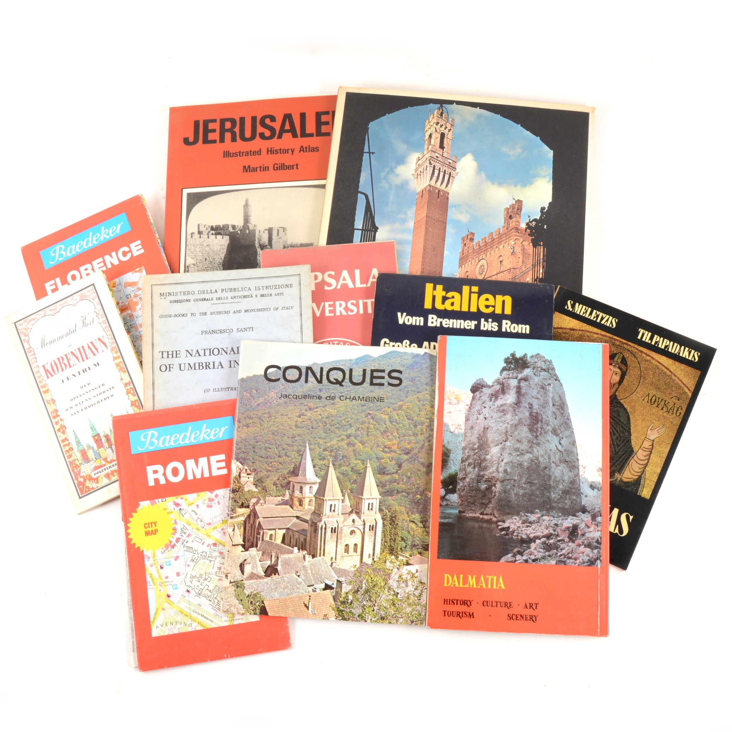 Lot 169 A collection of modern postcards, art and