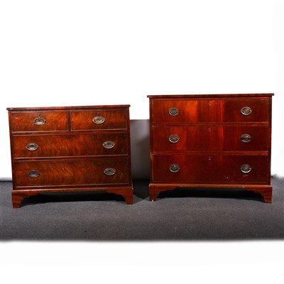 Lot 432 - Victorian style mahogany chest of drawers, ...