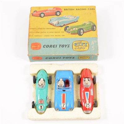 Lot 190 - Corgi Toys Gift Set no.5 British Racing Cars boxed