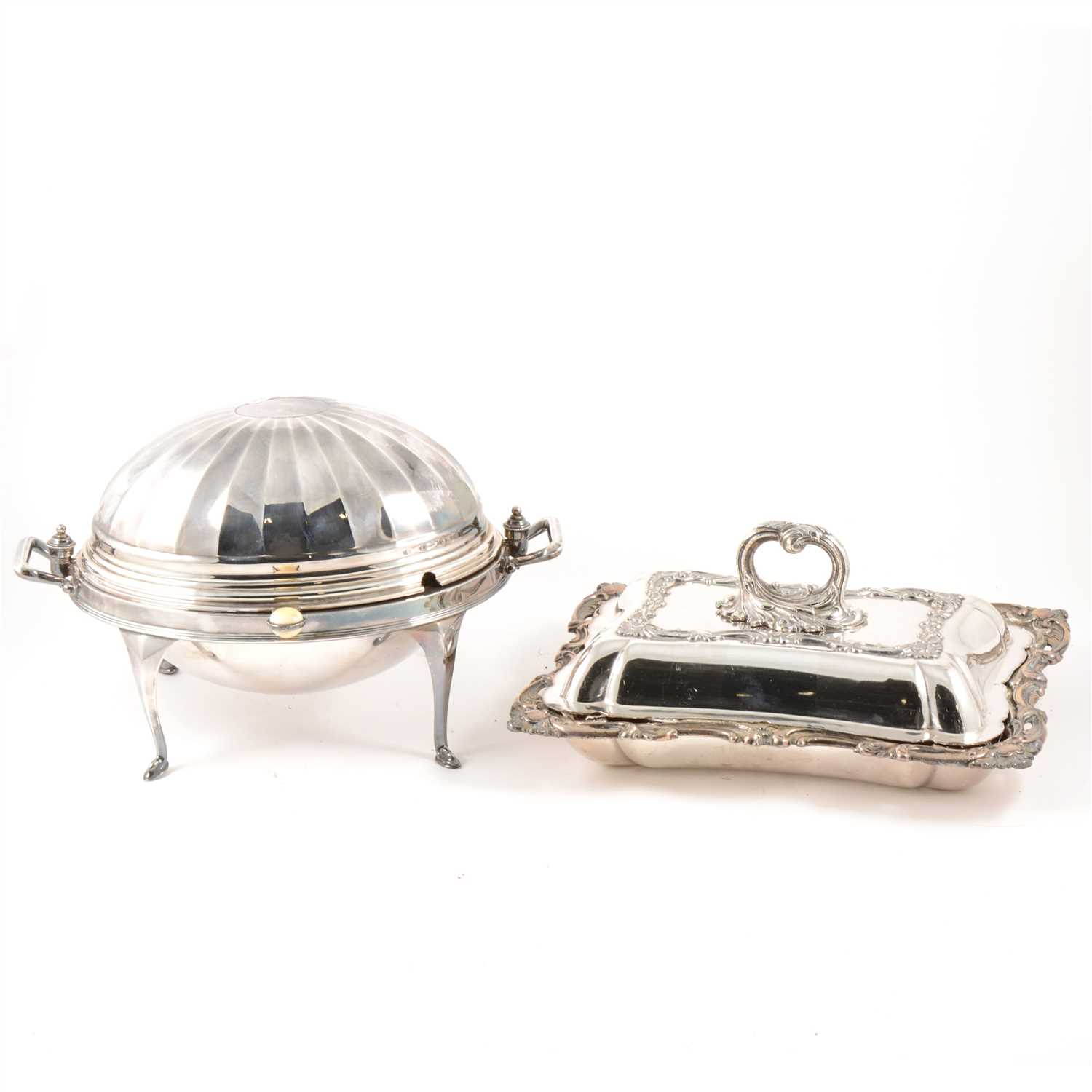 Lot 89 - An Edwardian electroplated revolving breakfast dish, and pair of entree dishes.