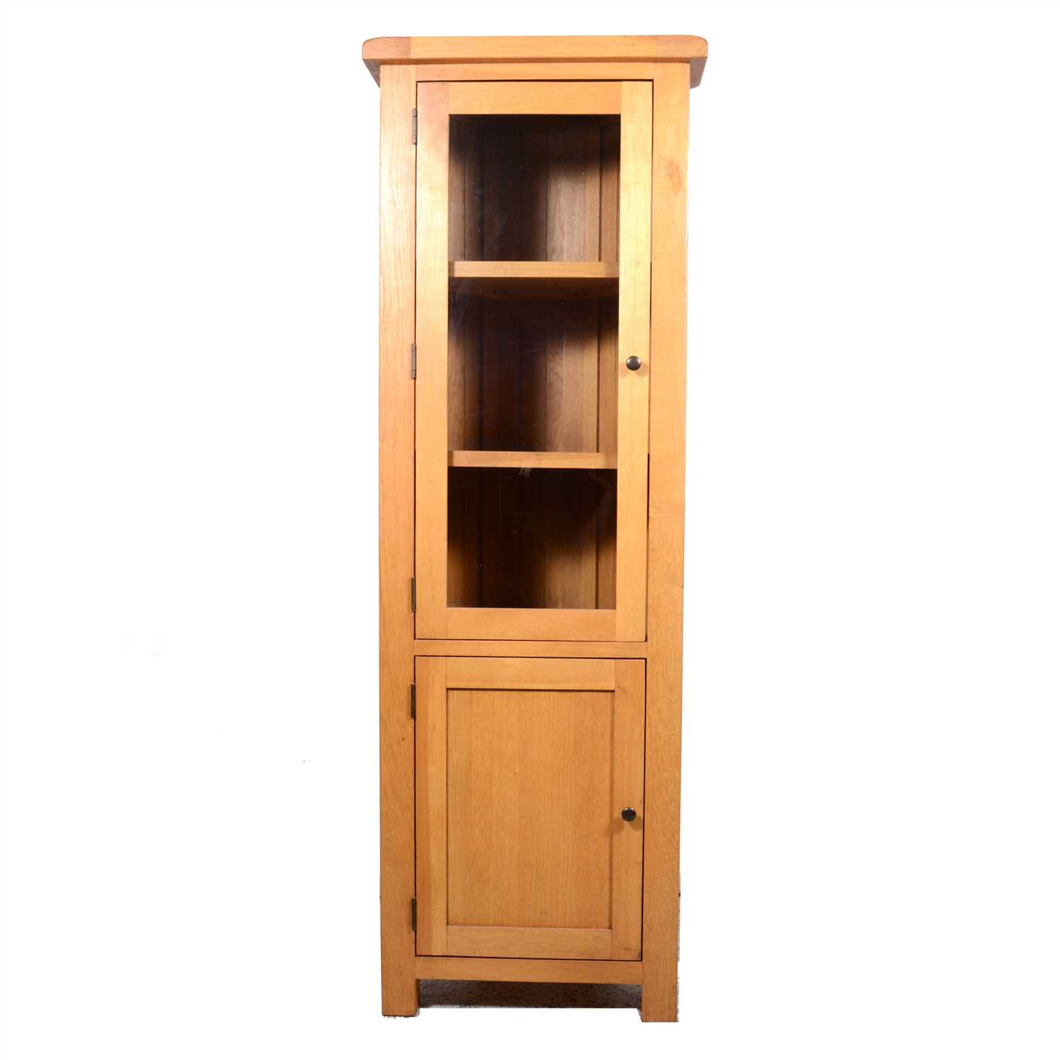 Lot 556 Contemporary light oak freestanding corner