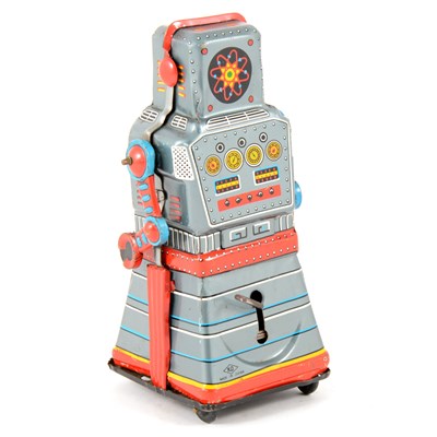 Lot 67 - KO Japan tin-plate space robot toy