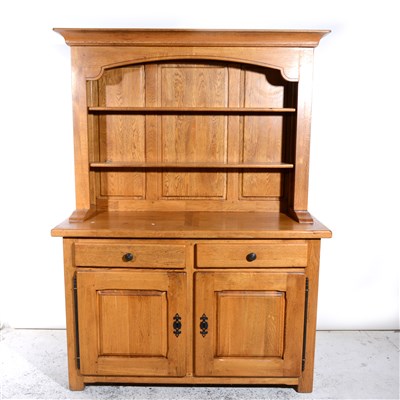 Lot 284 - A modern light oak dresser, ...