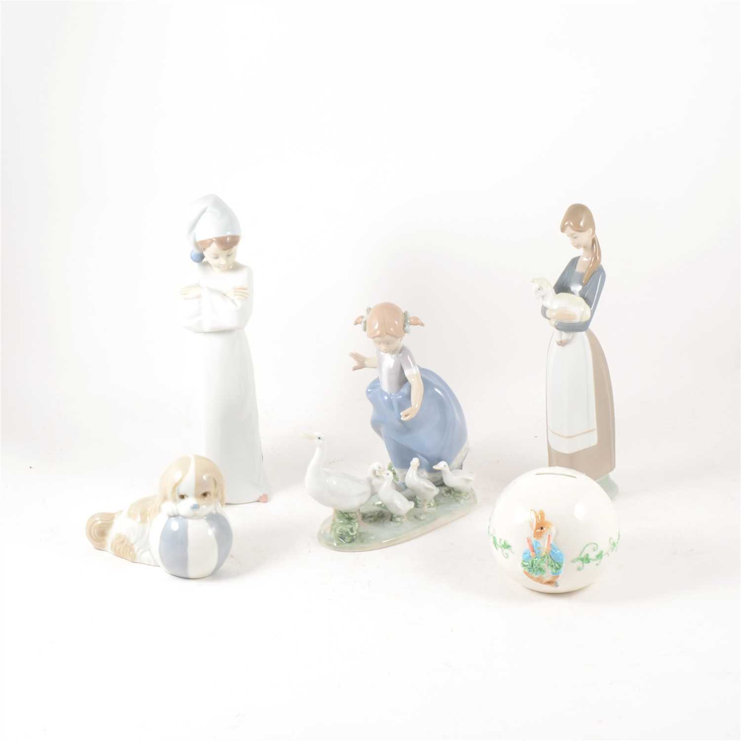 Lot 20 - A quantity of Lladro, Nao and other Spanish pottery.