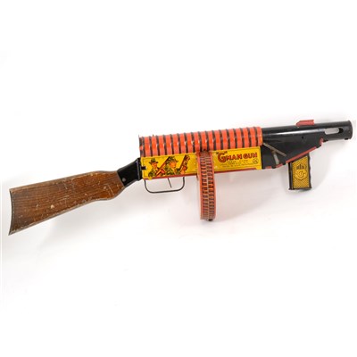 Lot 66 - Marx Toys; 'G' Man Gun' motorised sound firing toy gun