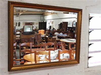 Lot 482 - Gilt framed mirror