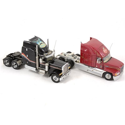 Lot 234 - Franklin Mint detailed die-cast models; 1993 Mac truck, and a Prebilt model 379.