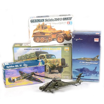 Lot 278A - Model kits and models; nine model kits including Tamiya, Italeri and Hobbymaster.