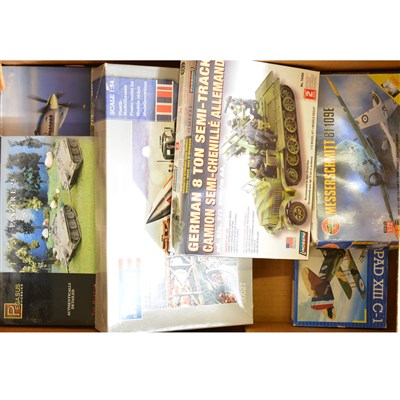 Lot 278 - Model kits and models; nine model kits including Tamiya, Italeri and Hobbymaster.