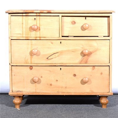 Lot 432 - Small pine chest of drawers