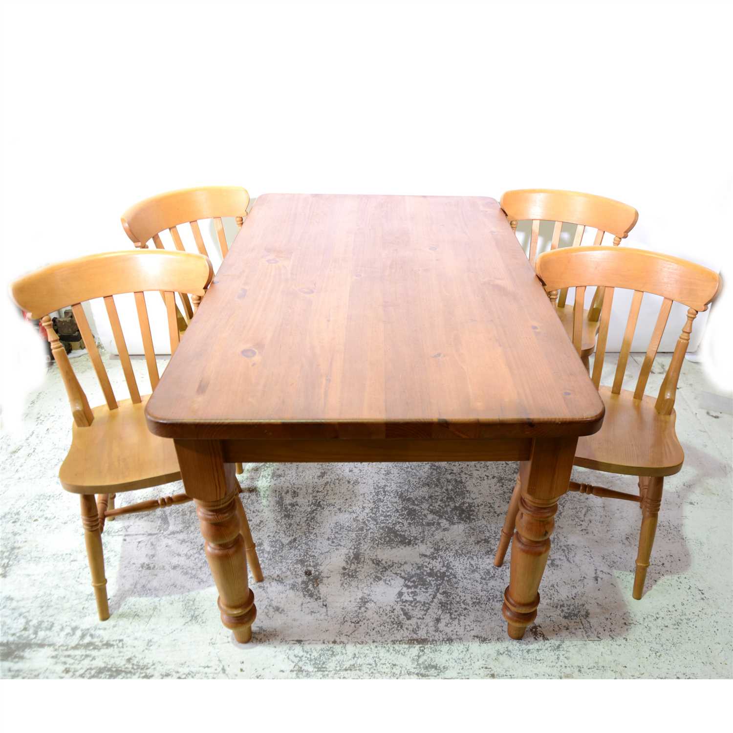 Lot 523 - A pine kitchen table, ...