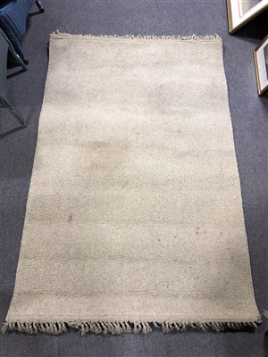 Lot 398 - Heatherdale Saxony contemporary rug