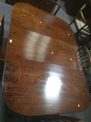 Lot 465 - George III mahogany dining table