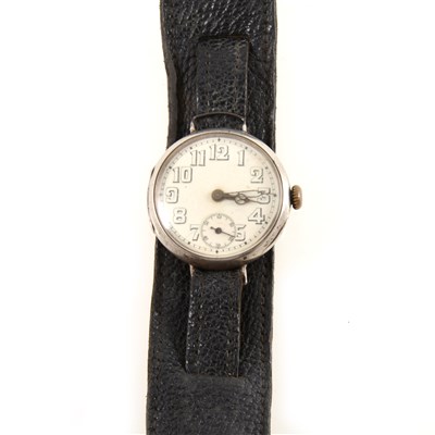 Lot 230 - Rolex - a gentleman's silver cased wrist watch 1916