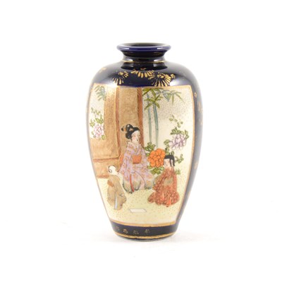 Lot 71 - A small Japanese satsuma vase