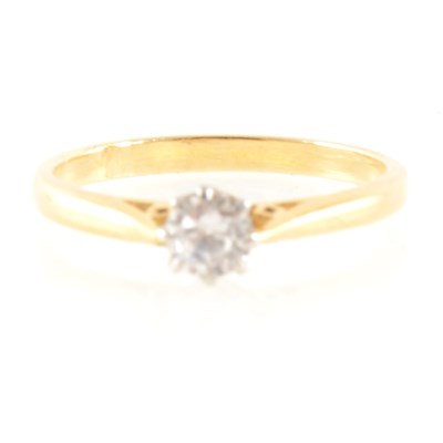 Lot 222 - A synthetic white stone solitaire
