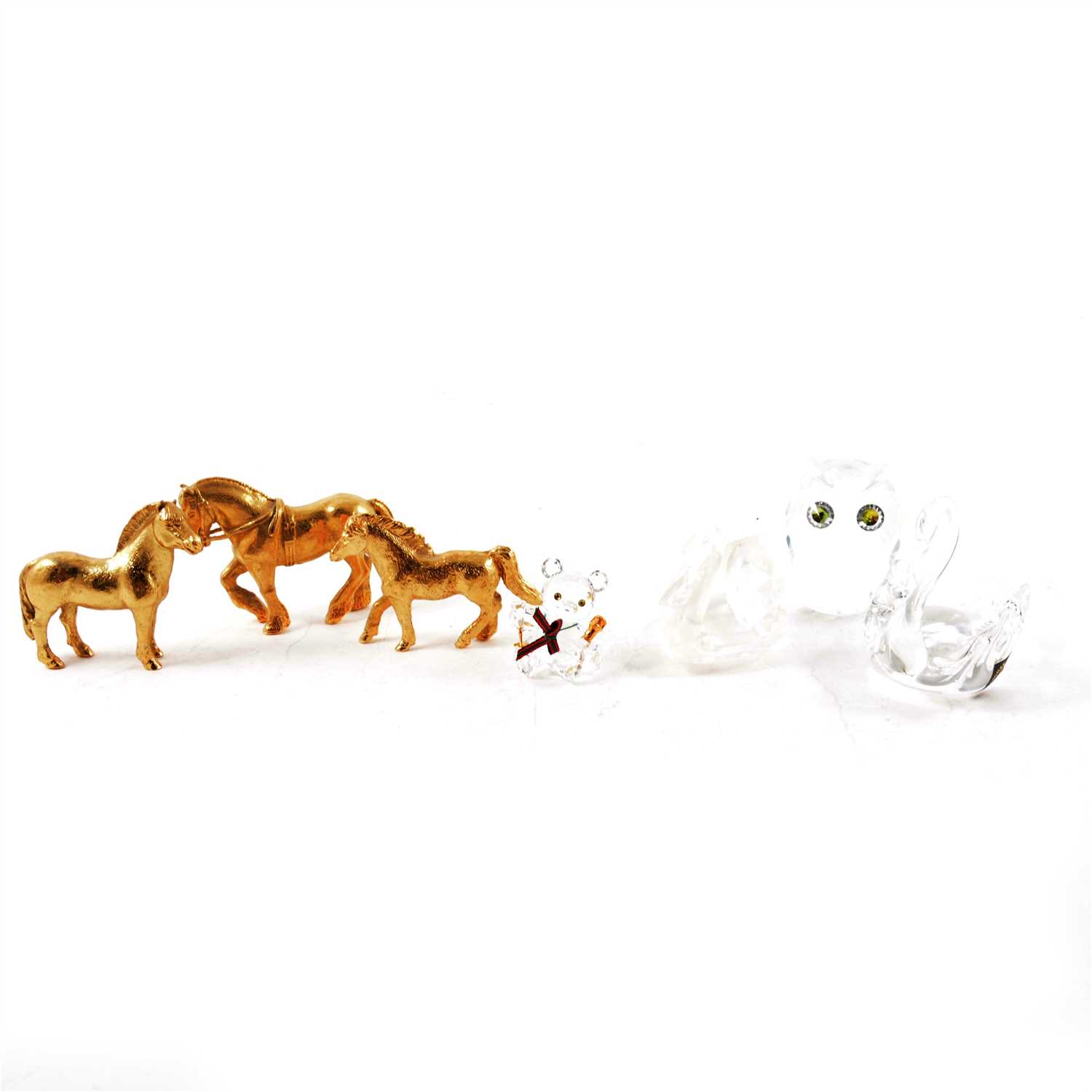 Lot 52 - A collection of Swarovski crystal and other glass models, to include Swarovski diamond chaton (8cm diameter)