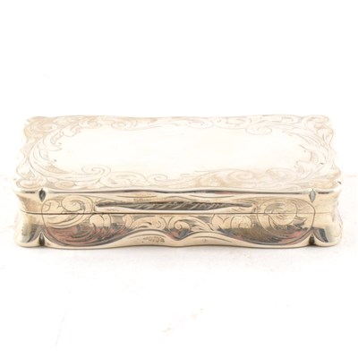 Lot 335 - Silver snuff box