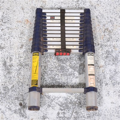 Lot 594 - Aluminium telescopic ladder.