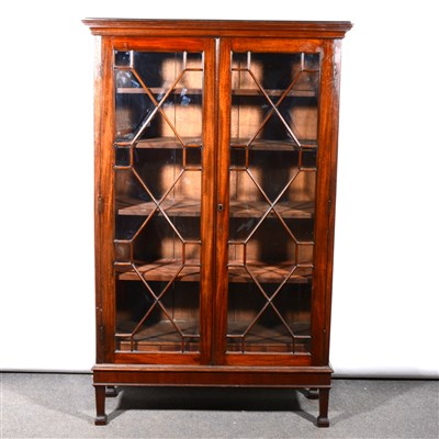 Lot 426 - A mahogany bookcase