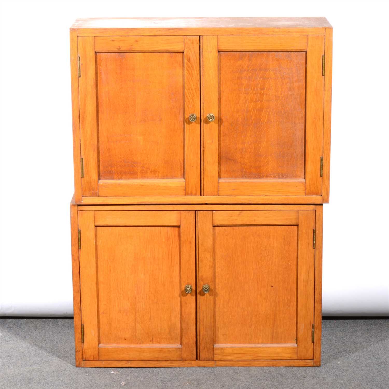 Lot 345 - A pair of oak wall cabinets
