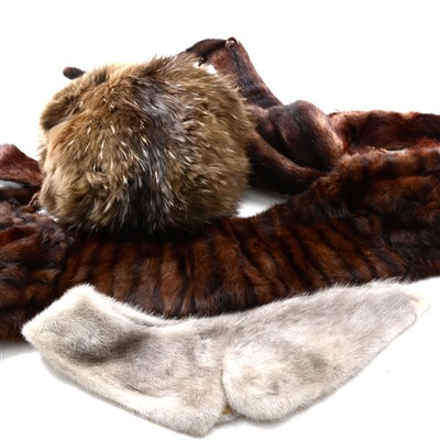 Lot 184 - Twelve items of fur in a Globetrotter case