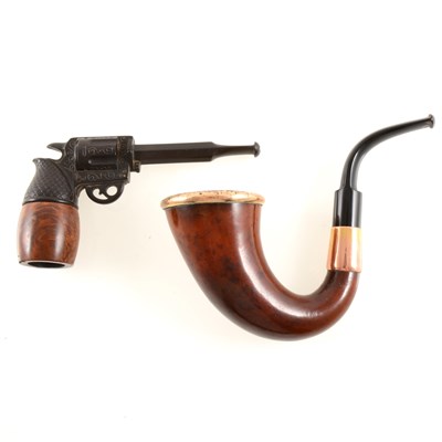 Lot 288 - A Sherlock Holmes  pipe, 18ct rim to bowl and a pistol pipe