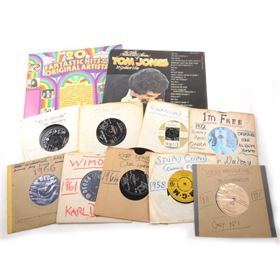 Lot 136 - Vinyl music LP and single records