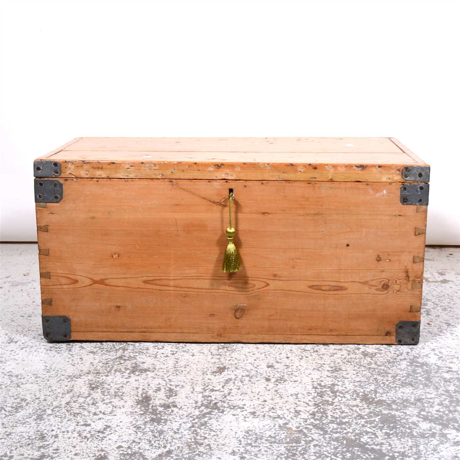 Lot 335 - Pine blanket box