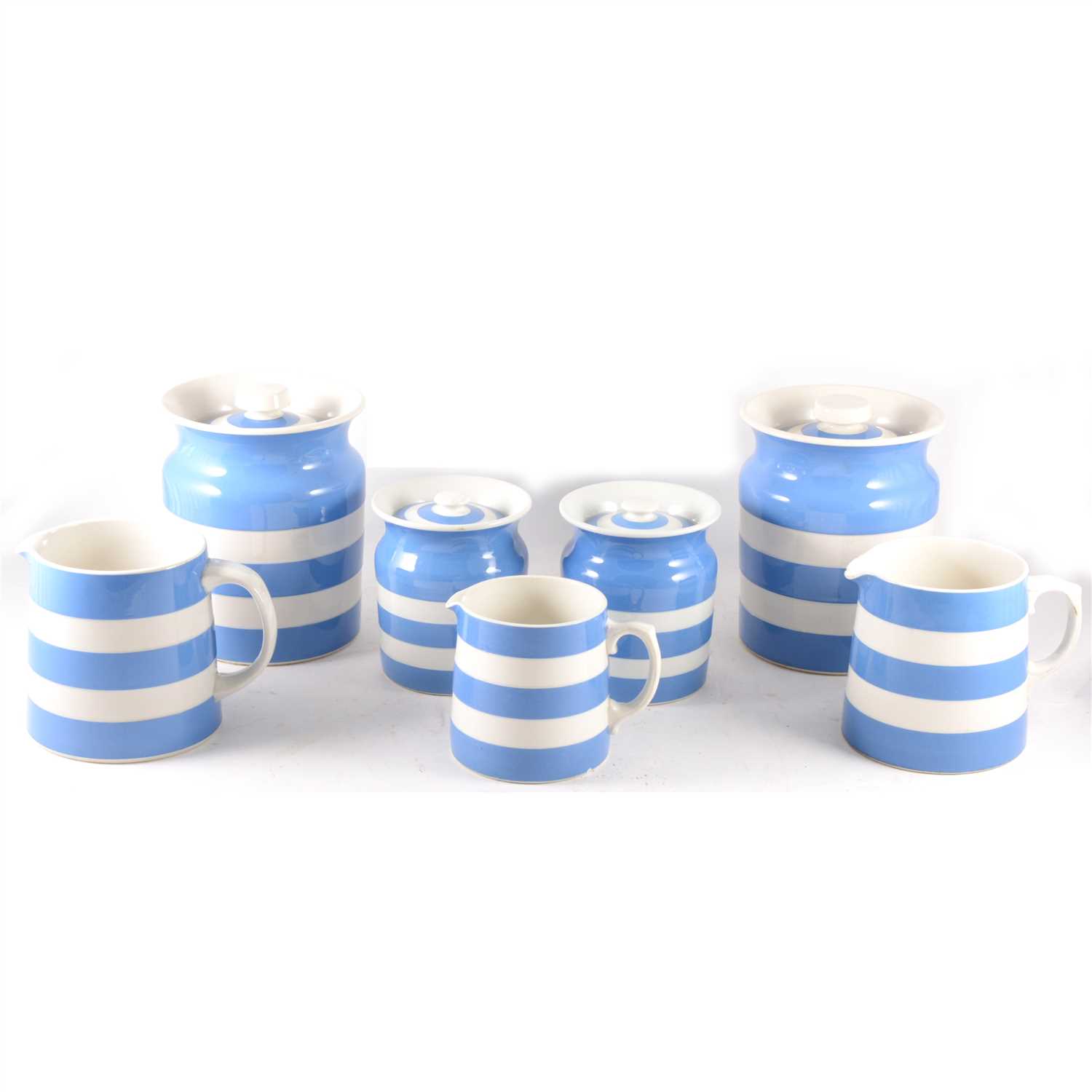 Lot 101 - A collection Cornish ware...