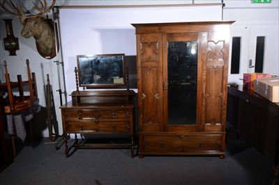 Lot 503 - An Edwardian oak two-piece bedroom suite, ...