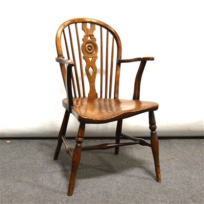 Lot 420 - An elm and beech Windsor chair