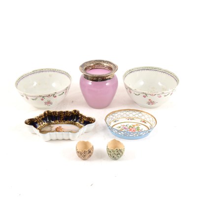Lot 41 - A quantity of 19th Century china, and an enamelled pin dish