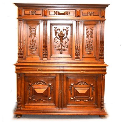 Lot 461 - French walnut dresser