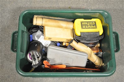 Lot 75 - GREEN crate containing Assorted hand tools, ...