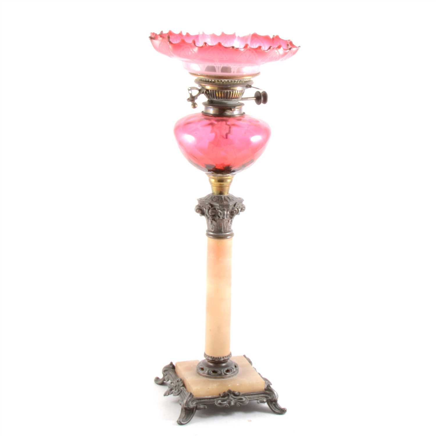 Lot 161 - A pedestal oil lamp