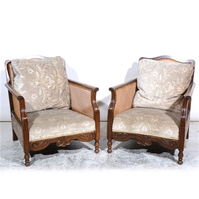 Lot 401 - A pair of oak framed bergere easychairs