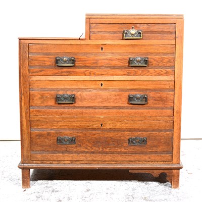 Lot 458 - An Edwardian oak chest