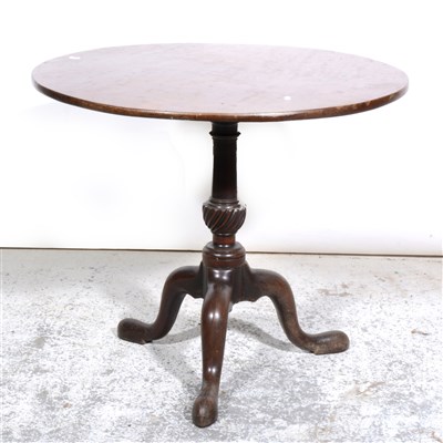 Lot 336 - A late Georgian mahogany occasional table